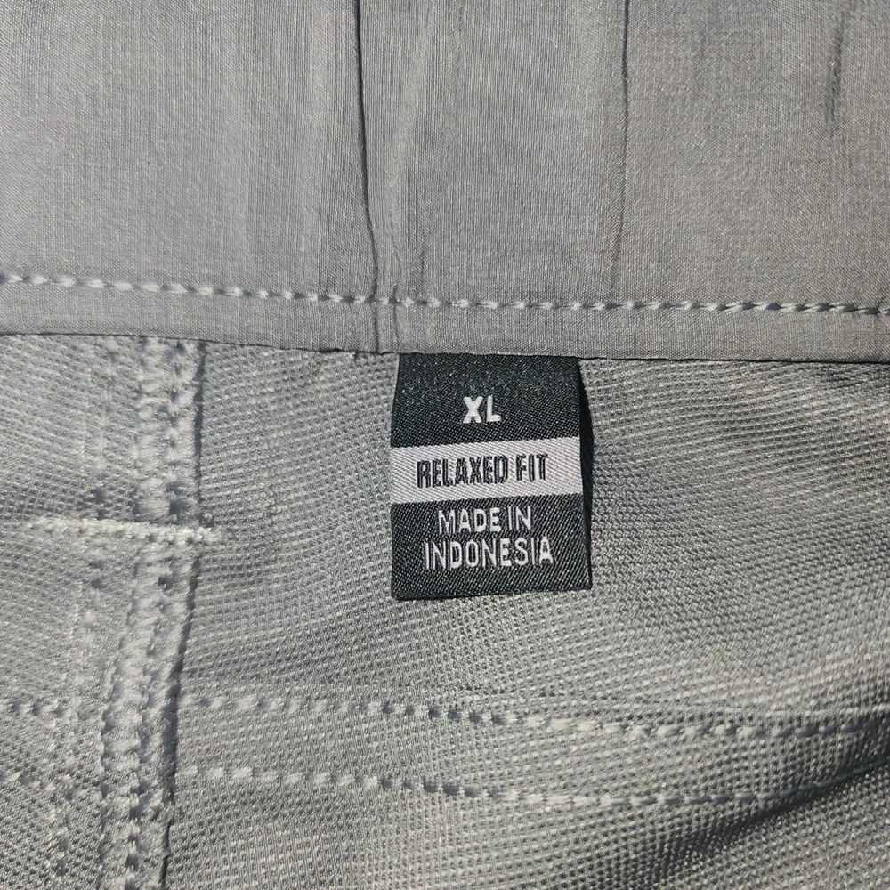 Carhartt Force Relaxed Fit Shorts Mens XL Gray Stretch Utility BS6264-M 937